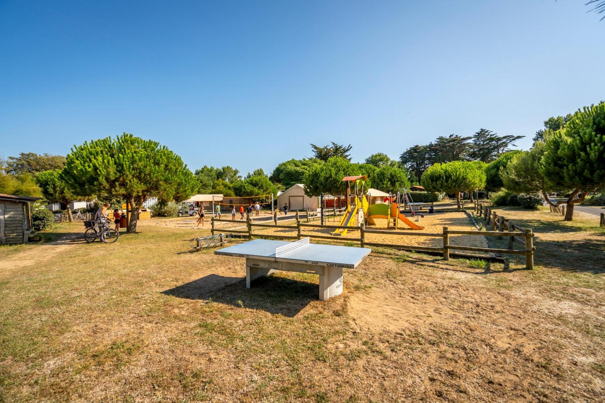 Kampaoh Cote Sauvage Hotel Saint-Clement-des-Baleines Bagian luar foto
